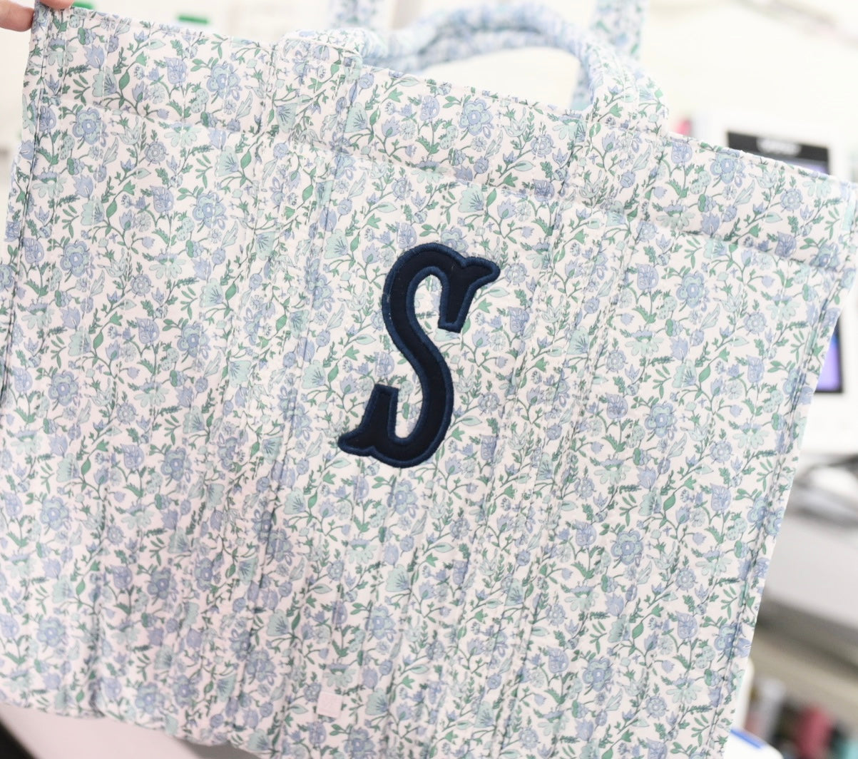 Quilted Go Go Tote Hamptons Floral TRVL