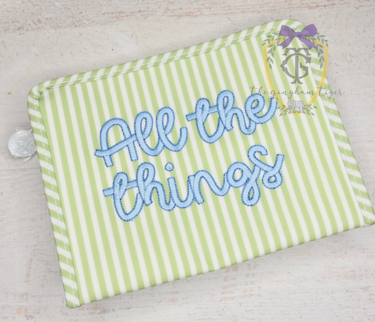 All the things large TRVL Roadie