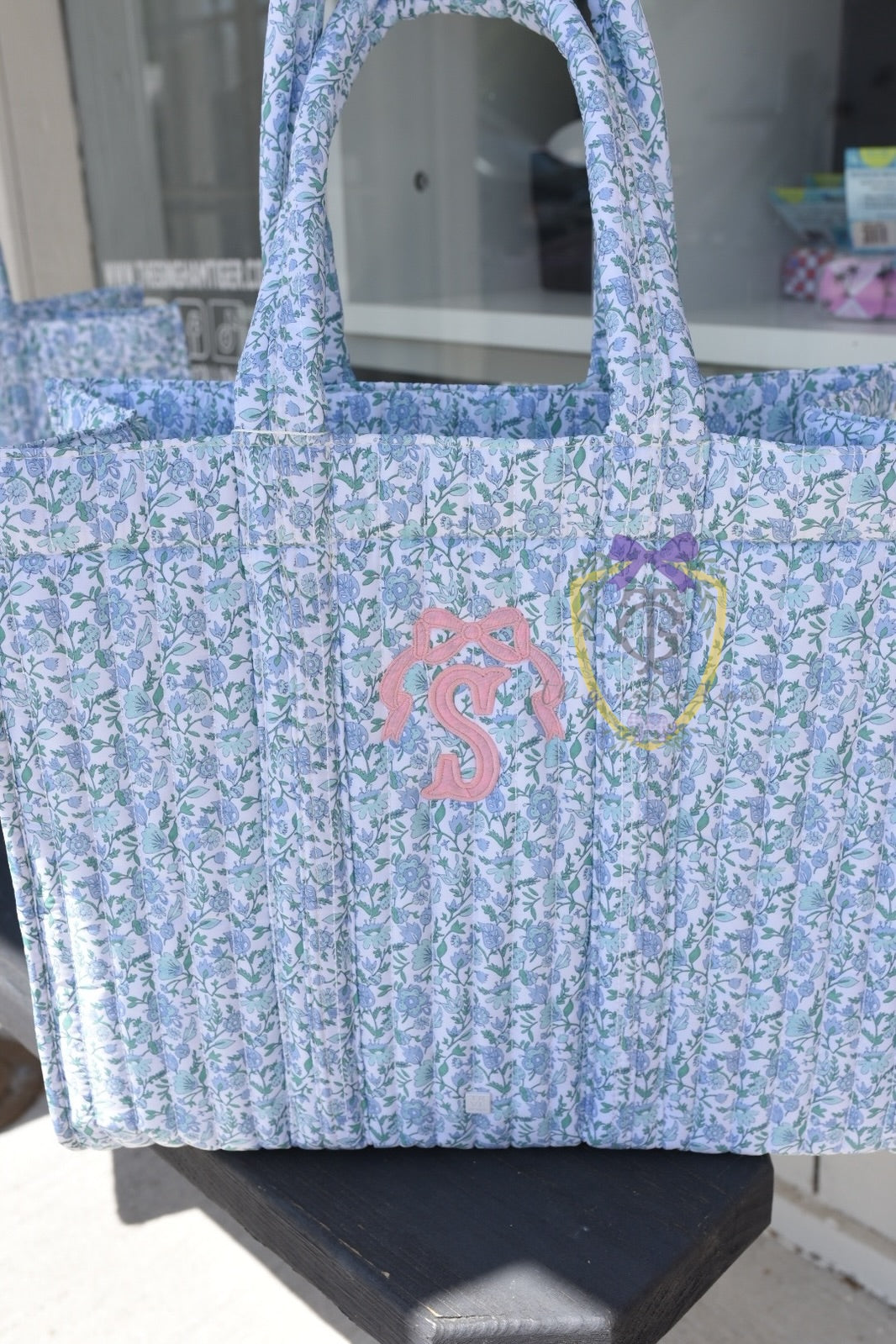 Quilted Go Go Tote Hamptons Floral TRVL