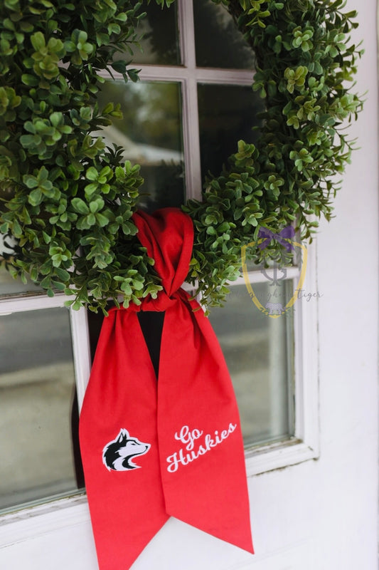 Huskies Wreath Sash