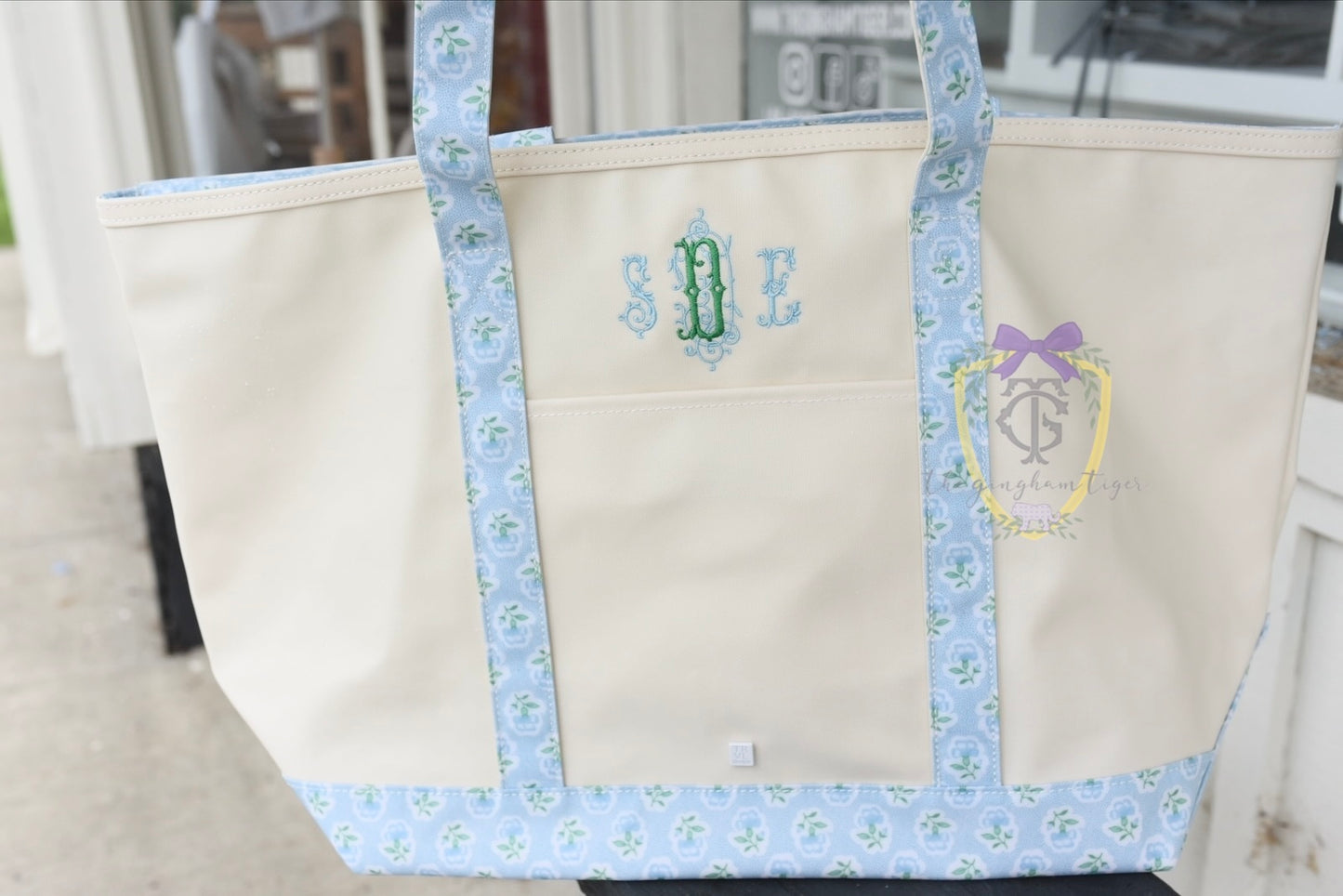 Trvl Maxi Tote - PETITE FLEUR BLUE