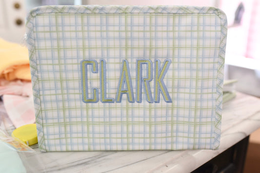 TRVL Design Roadie - Classic Plaid Green
