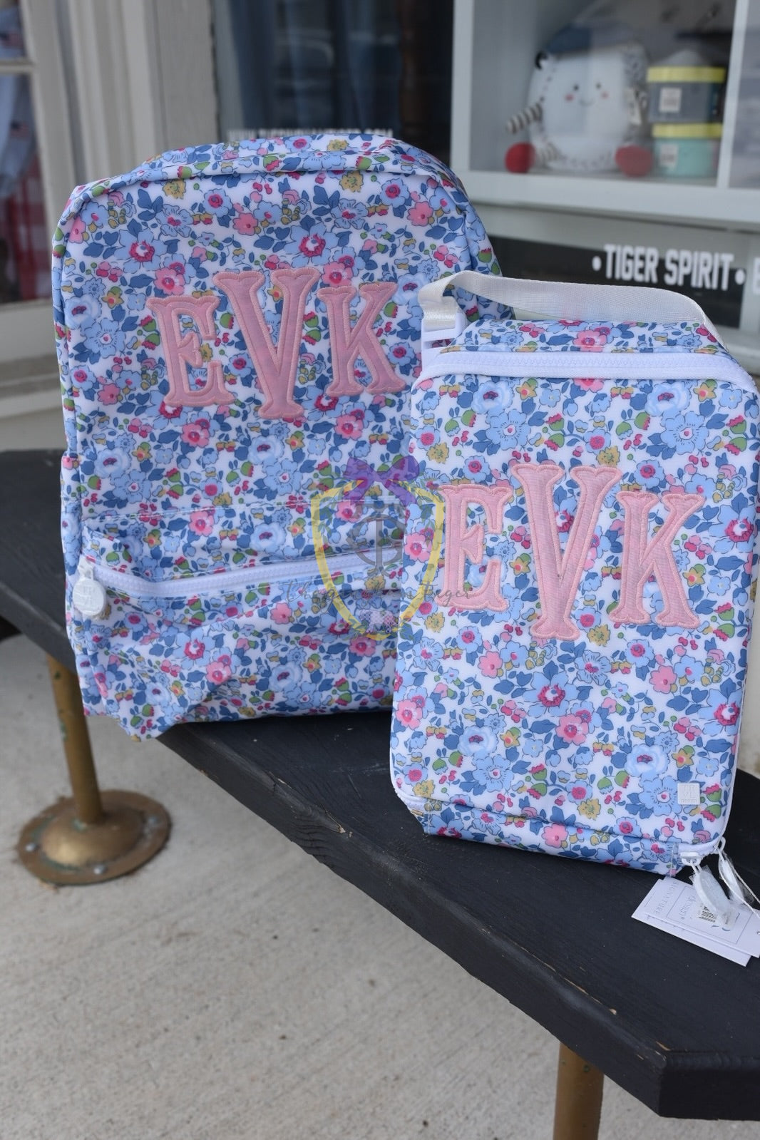 Bridgehampton Floral TRVL Backpacker